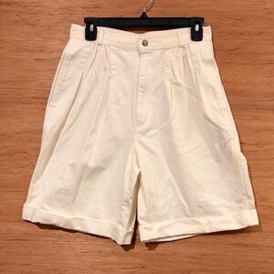 Gloria Vanderbilt Vintage Pleated Denim Shorts Cream White High Rise Size 12 27W